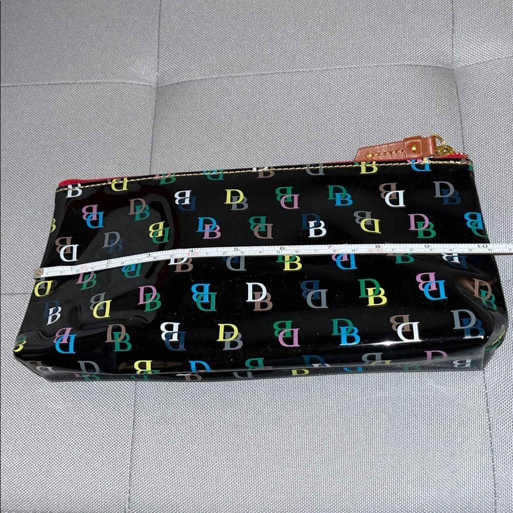 Dooney & Bourke on the Go Cosmetic Case